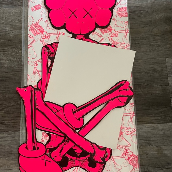 Brand New KAWS Skeleton Halloween wall decor in complete set of 4. - Picture 2 of 5
